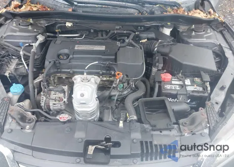 2015 Honda Accord Lx z USA, uszkodzony, nr VIN 1HGCR2F31FA235074